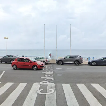 Primera Linea De Playa דירה